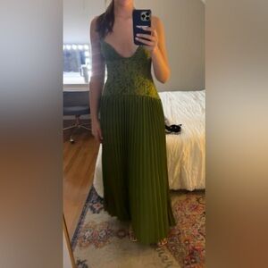 Elegant Green Lace Maxi Dress